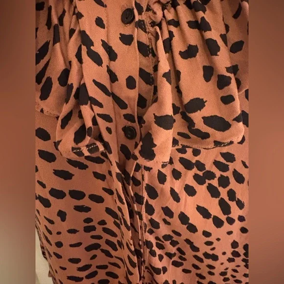 ZARA Animal Print Ruffle Blouse Blush Long Sleeve Button-Up Sz Small - Picture 10 of 13
